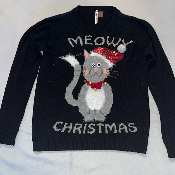 Cat Christmas Sweater - Picture 1 of 7